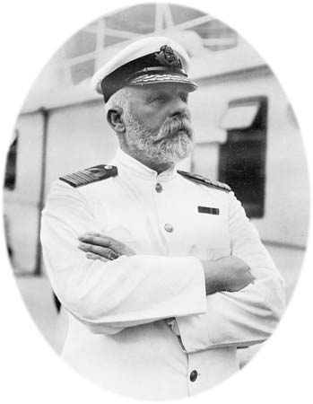 who was the captain of the titanic